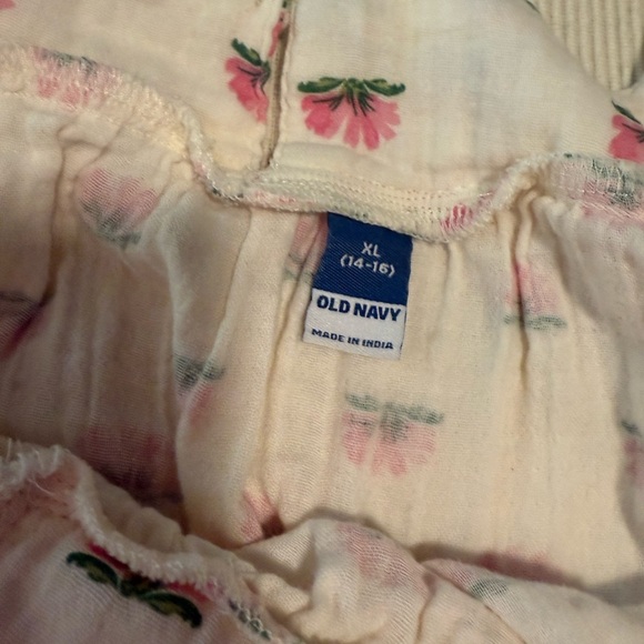 Old Navy Kids Floral Matching Set - White and Pink XL - Picture 8 of 11